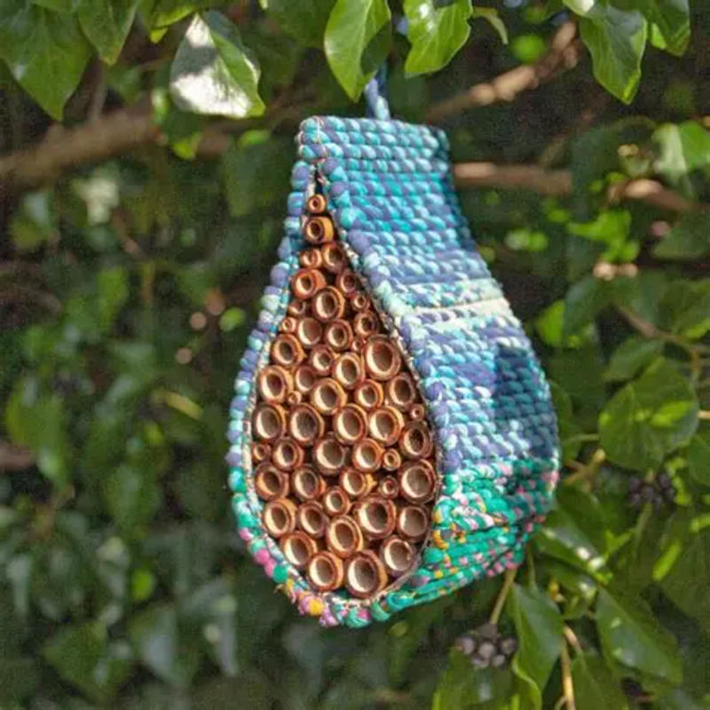 Bee Nester