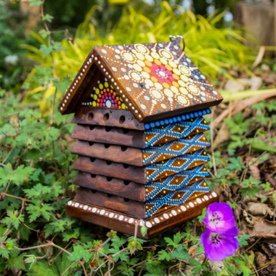 Bee Hotel